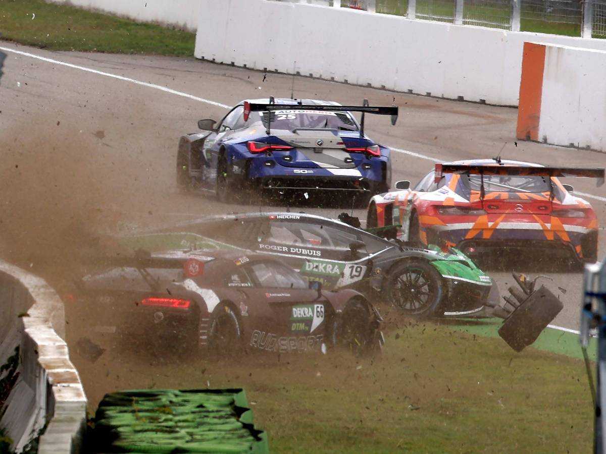 Massen-Crash beim DTM-Lauf in Hockenheim am Samstag (8. Oktober 2022)