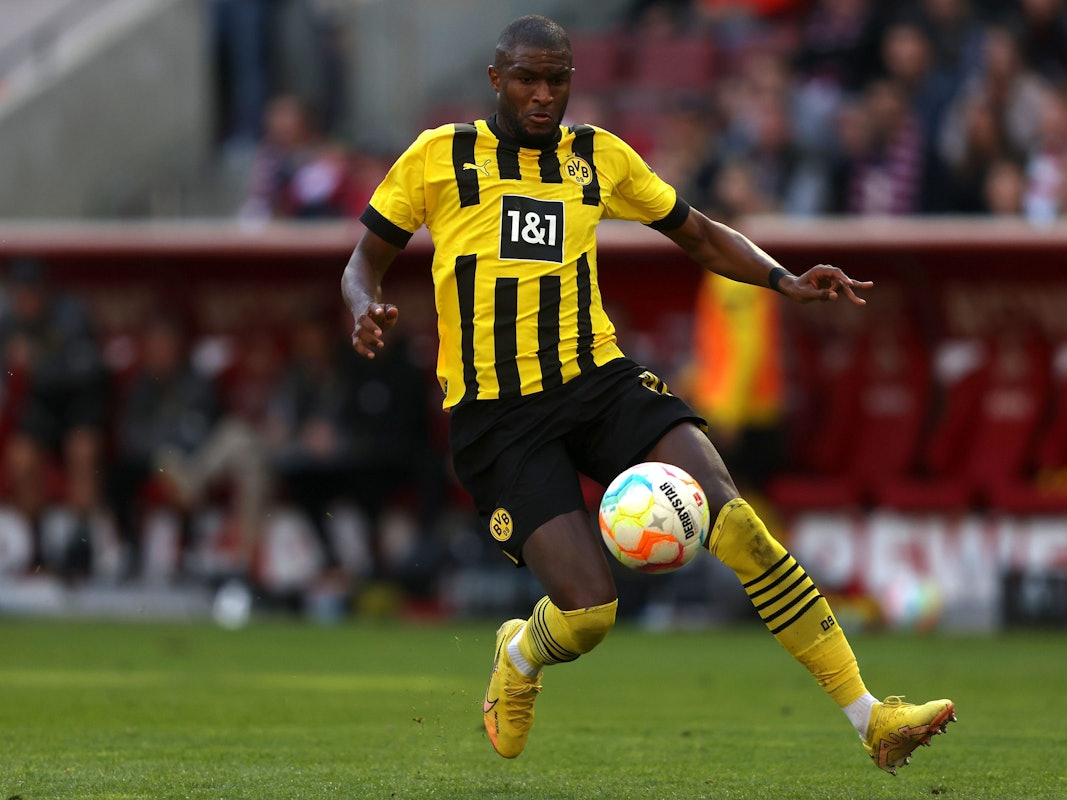 Anhtony Modeste führt den Ball