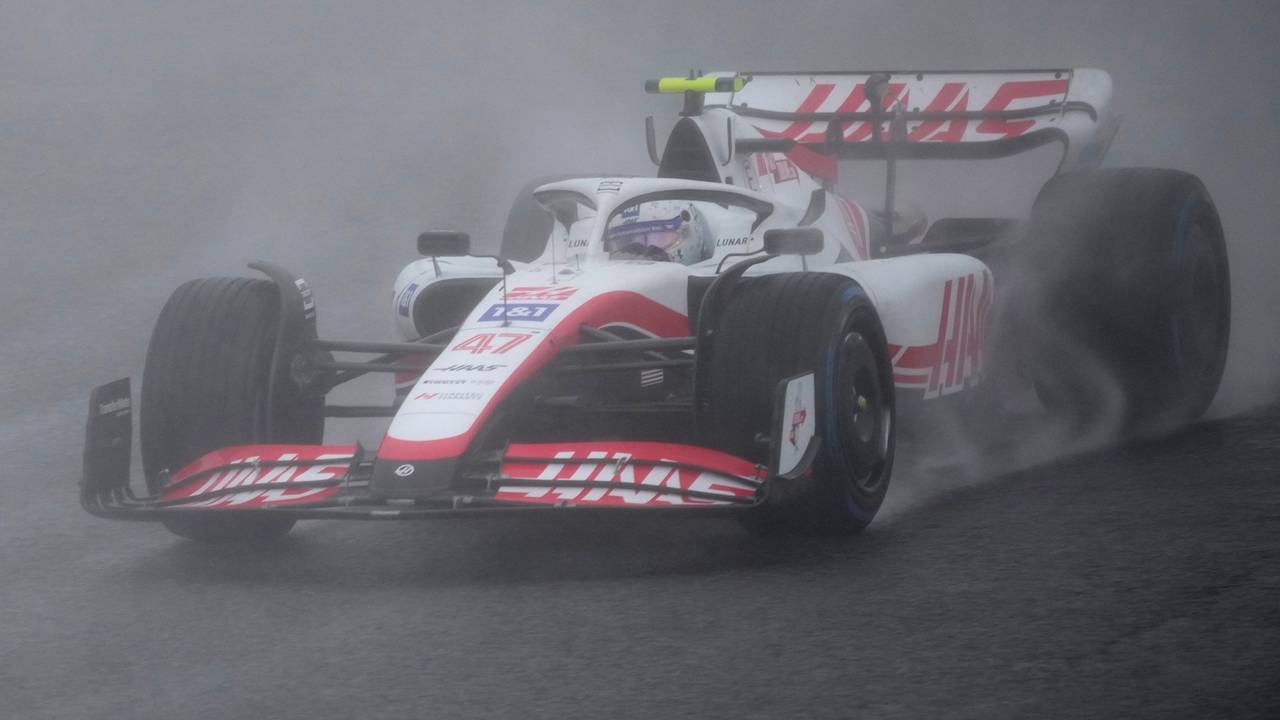 Mick Schumacher vom Team Haas fährt über die Piste in Suzuka.