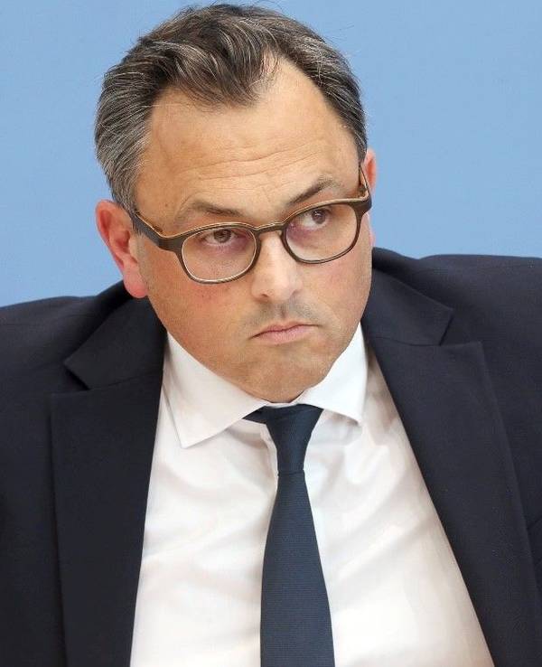Christian Karagiannidis, ARDS und ECMO Zentrum Köln-Merheim, nimmt an der Pressekonferenz „Vorbereitung auf Herbst/Winter 2022/23“ des Corona-ExpertInnenrats der Bundesregierung teil.