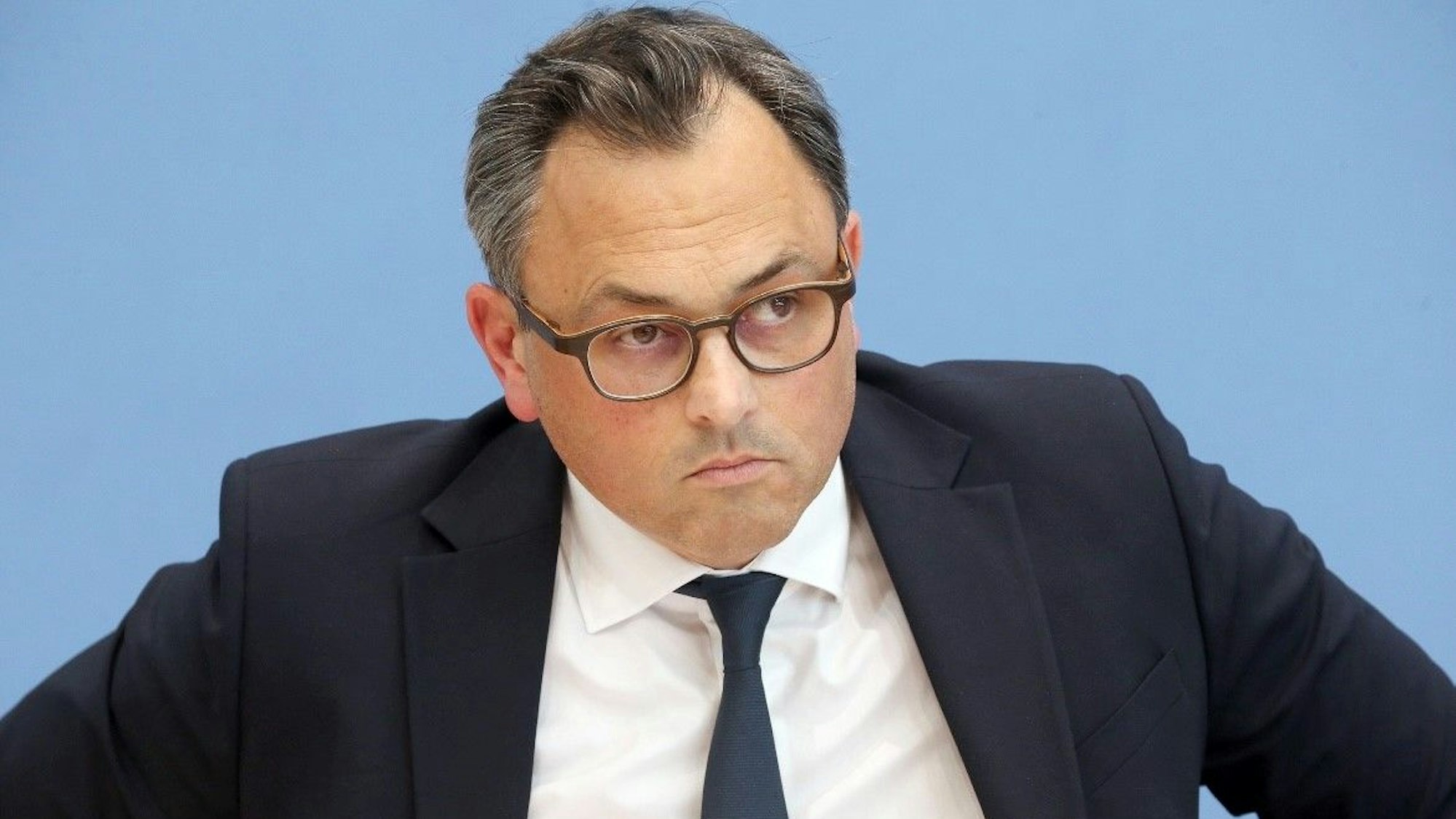 Christian Karagiannidis, ARDS und ECMO Zentrum Köln-Merheim, nimmt an der Pressekonferenz „Vorbereitung auf Herbst/Winter 2022/23“ des Corona-ExpertInnenrats der Bundesregierung teil.