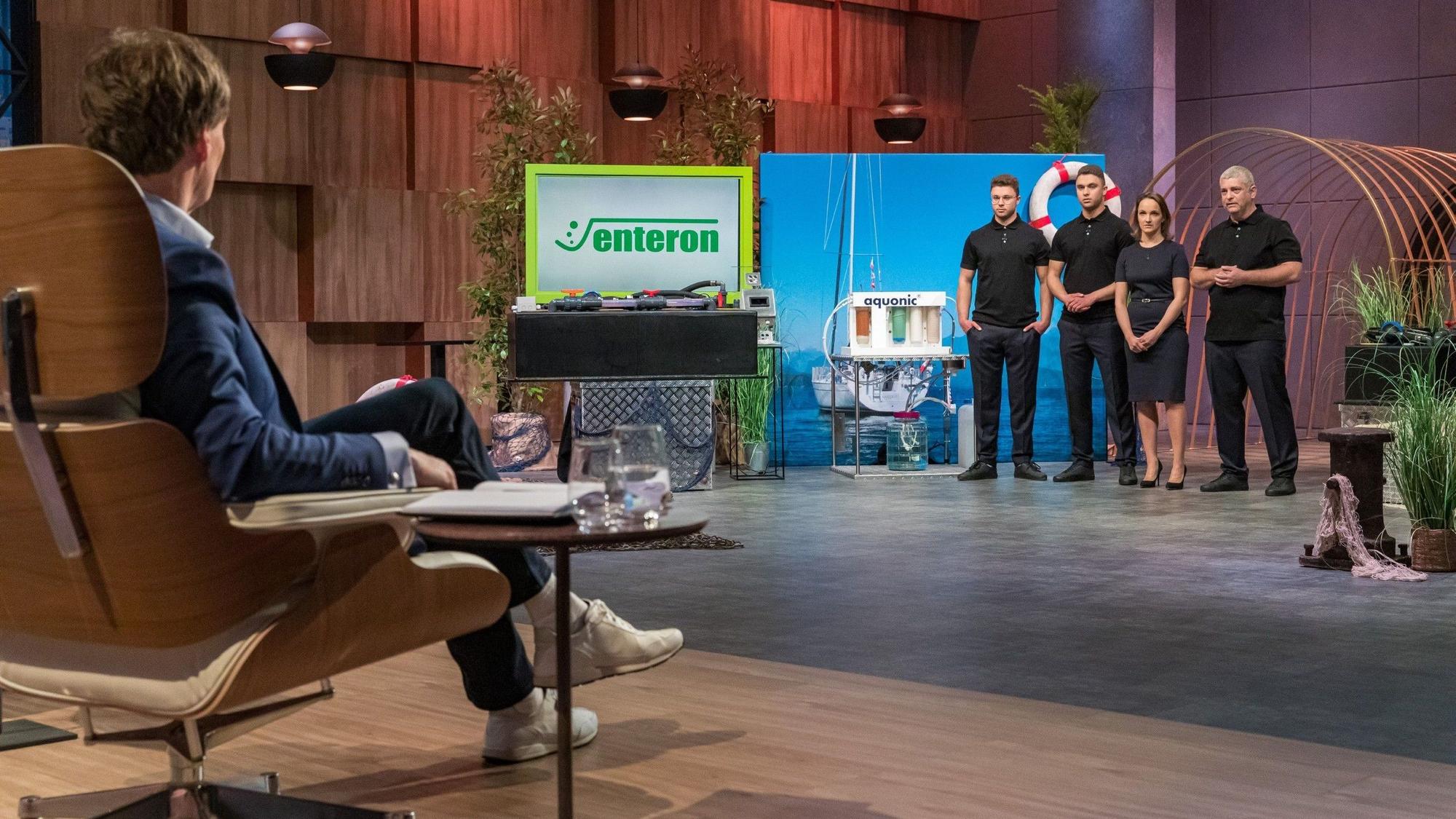 Leonard, Jonas, Josephine und Thomas Tom Logisch.