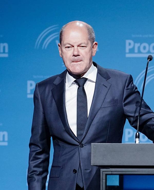 Olaf Scholz beim 13. Deutschen Maschinenbaugipfel in Berlin.