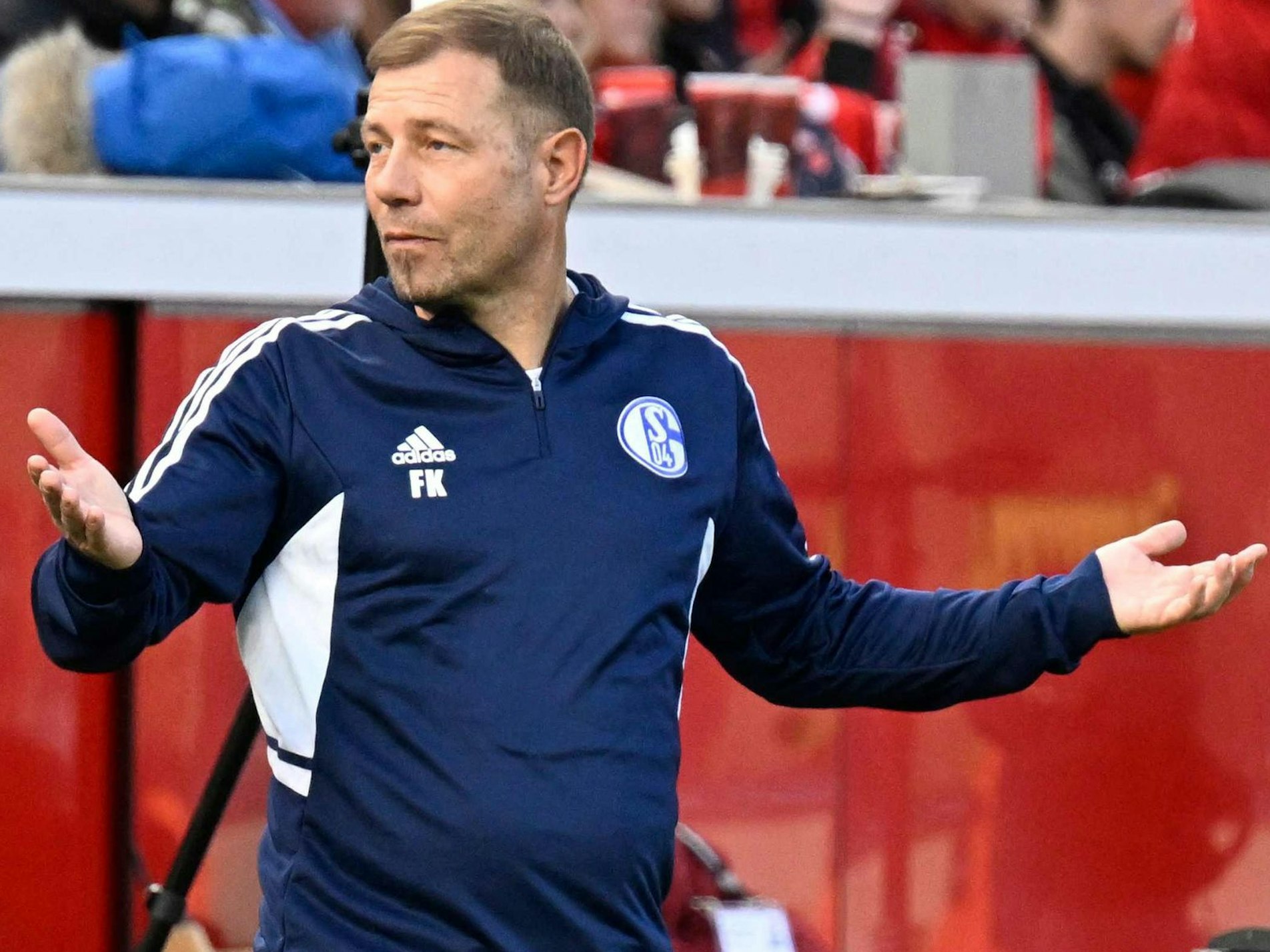 Frank Kramer reagiert an der Seitenlinie