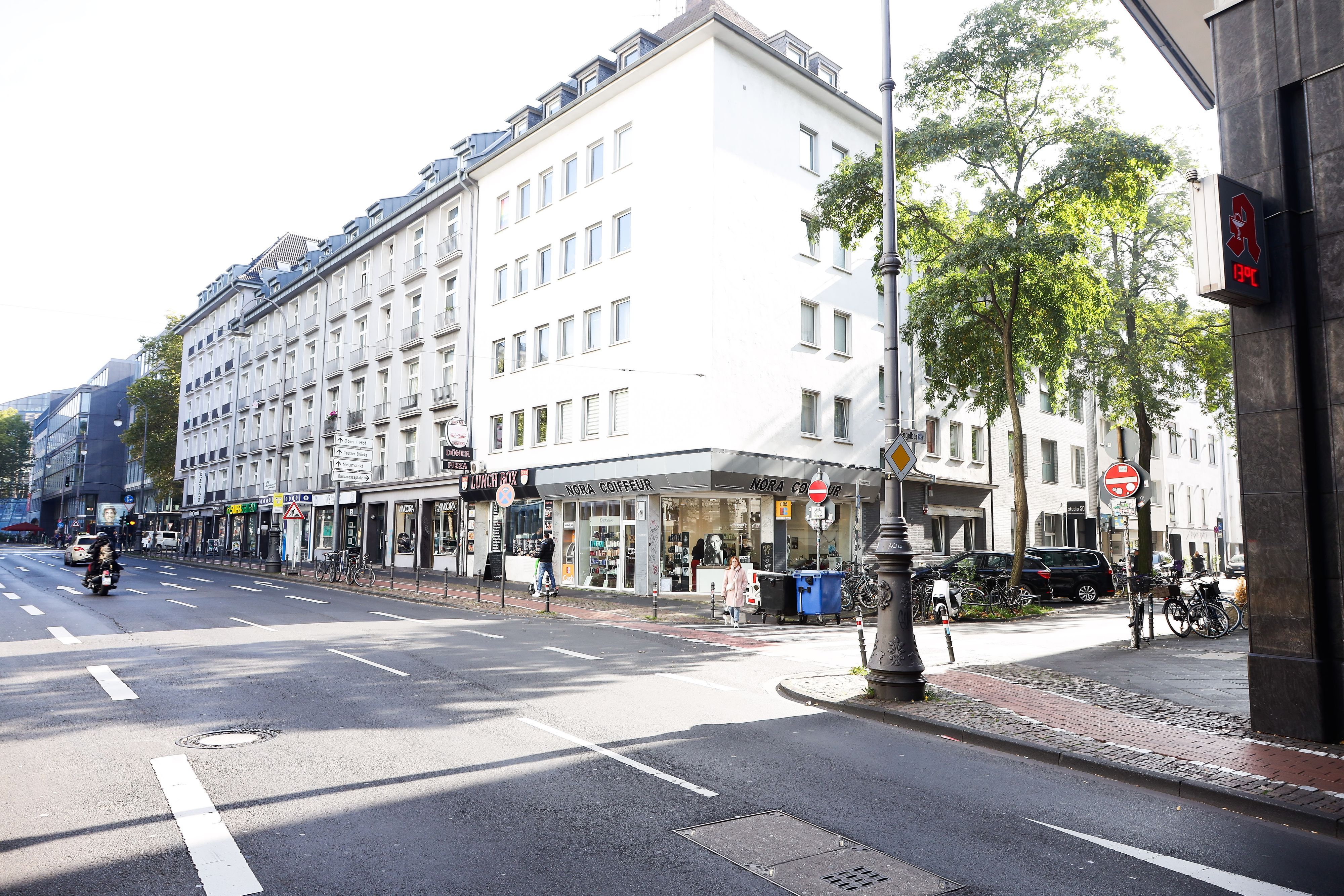 Die Richard-Wagner-Straße mit zahlreichen Geschäften und Lokalen.