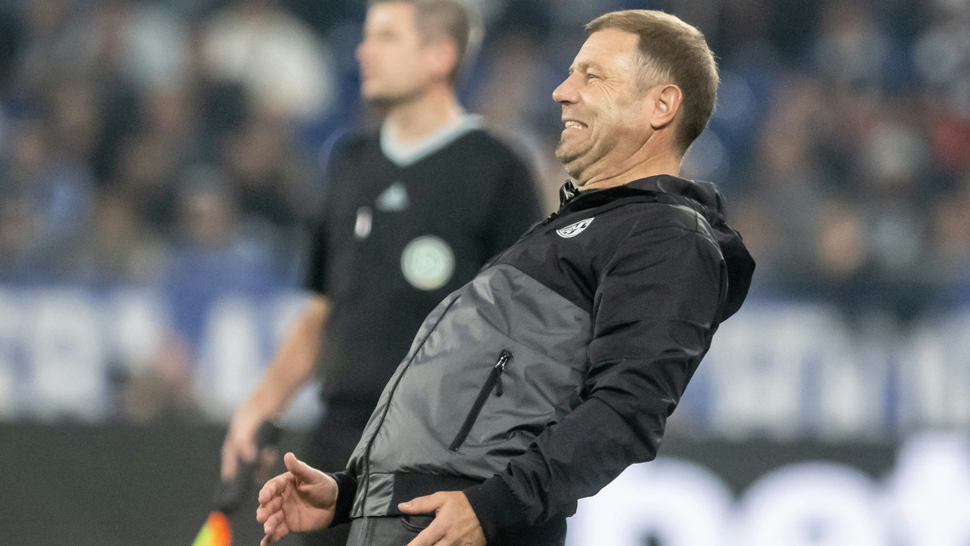 Schalke-Trainer Frank Kramer am Rande des Heimspiels gegen 1899 Hoffenheim am 14. Oktober 2022.