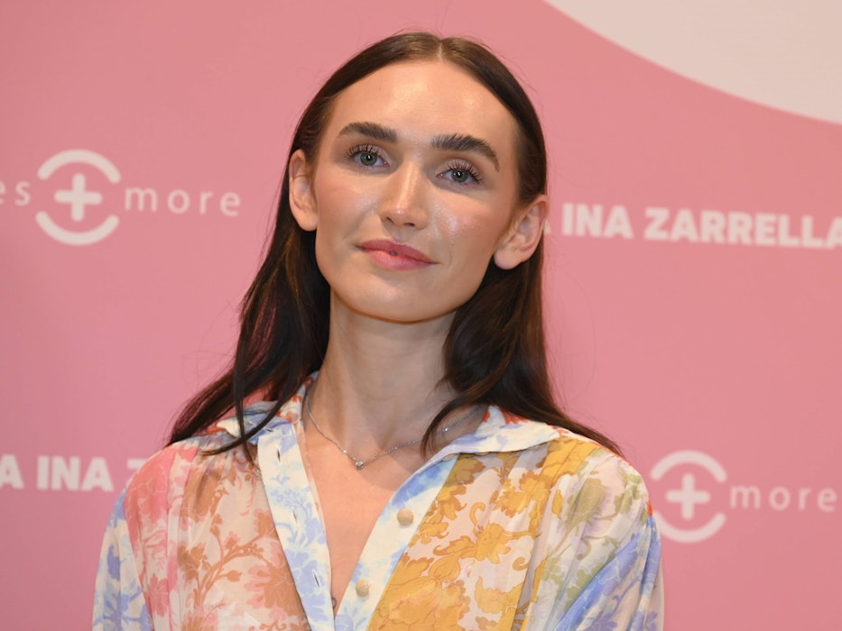 Anna Adamyan bei einem Promo-Termin auf dem Roten Teppich