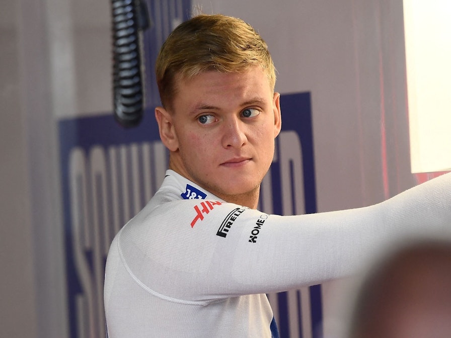Mick Schumacher am 8. Oktober 2022 beim Renn-Wochenende der Formel 1 in Suzuka in der Haas-Box