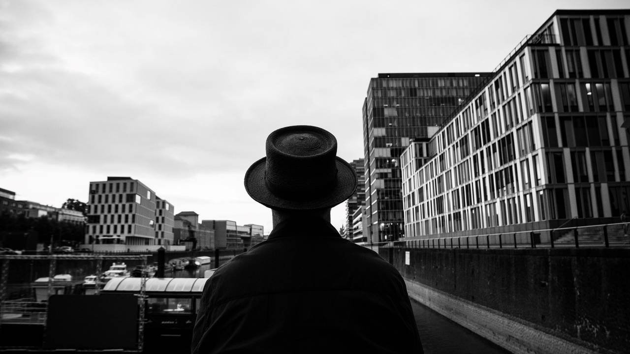 Björn Heuser im Rheinauhafen