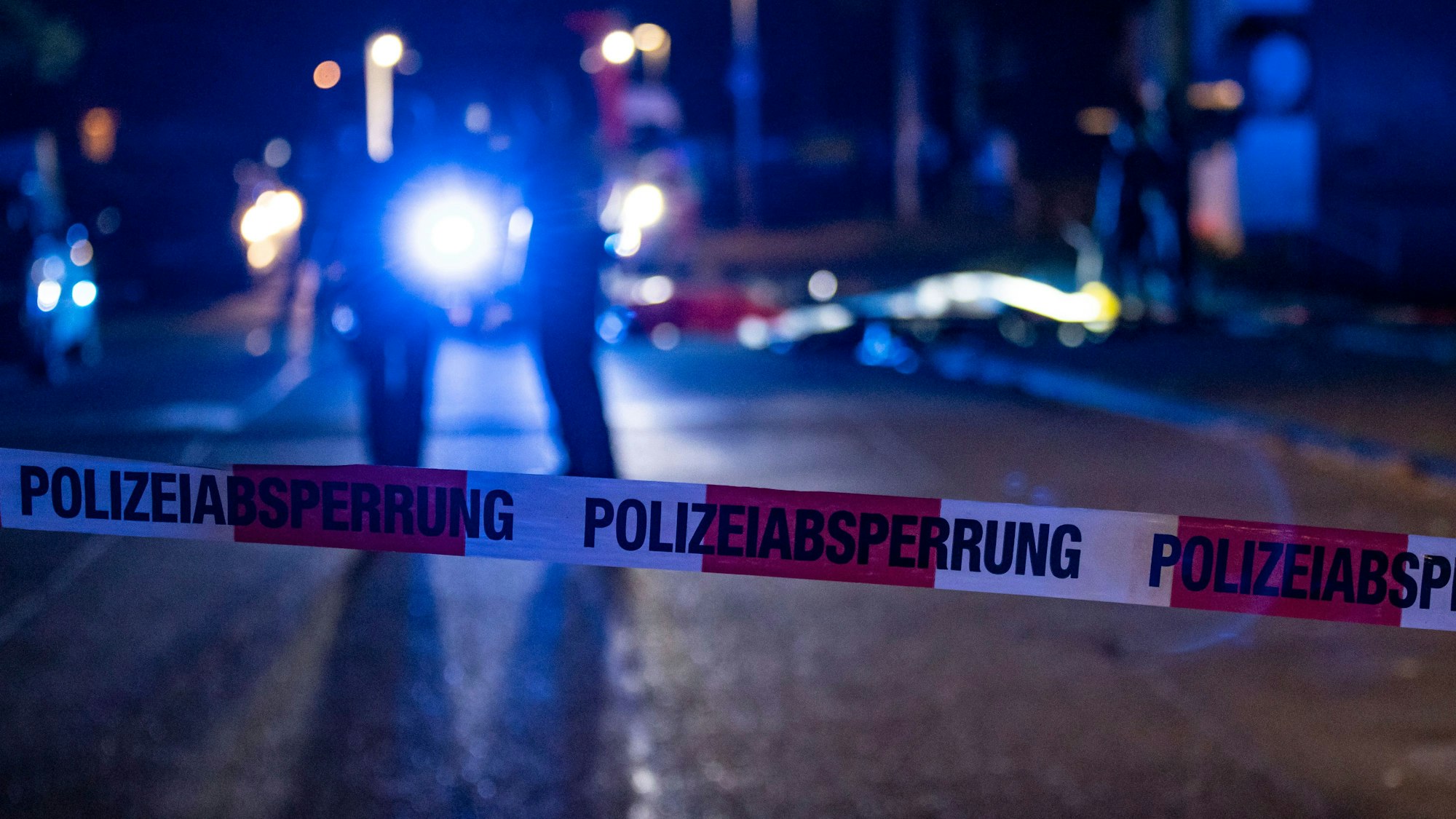 Die Polizei hat den mutmaßlichen Tatort abgesperrt. Unser Archivfoto zeigt Absperrband der Polizei.