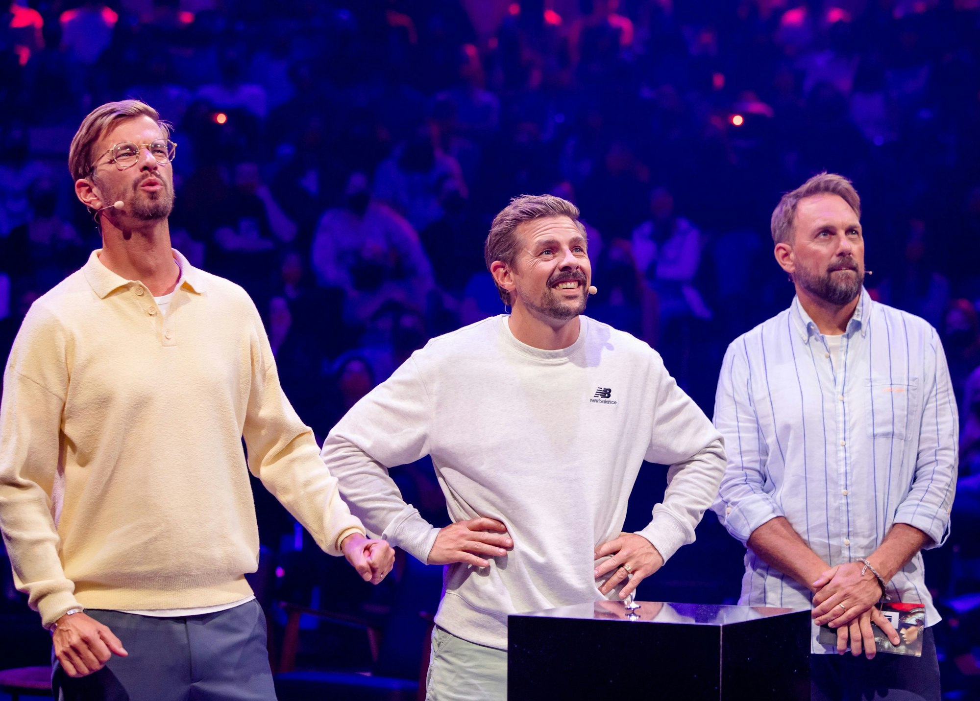 Joko gegen Klaas bekommen von Moderator Steven Gätjen ein Spiel erklärt.