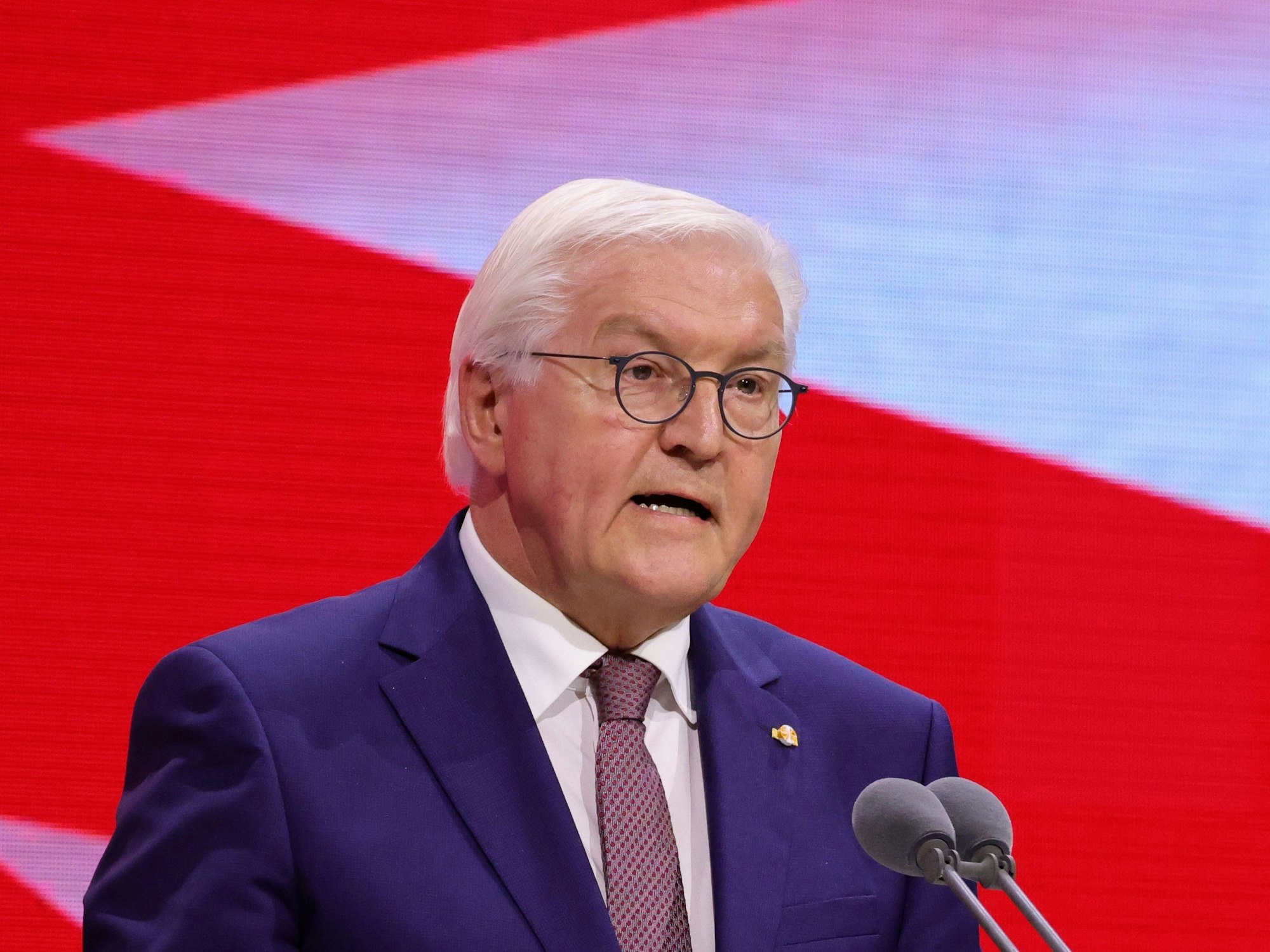 Bundespräsident Steinmeier (hier am 18. Oktober 2022) wird vorerst nicht in die Ukraine reisen.