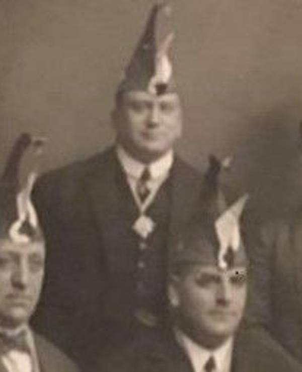 Edmund Nathan (M:) war in jüdischer Karnevalist in Köln.