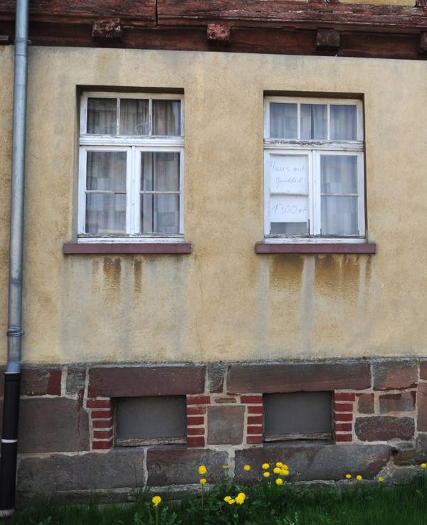 Das Paar hatte sich ein Haus auf dem Land gekauft, doch mit dem Fund hatten sie wohl nicht gerechnet. Unser Foto zeigt ein anderes Haus, das zum Verkauf steht.