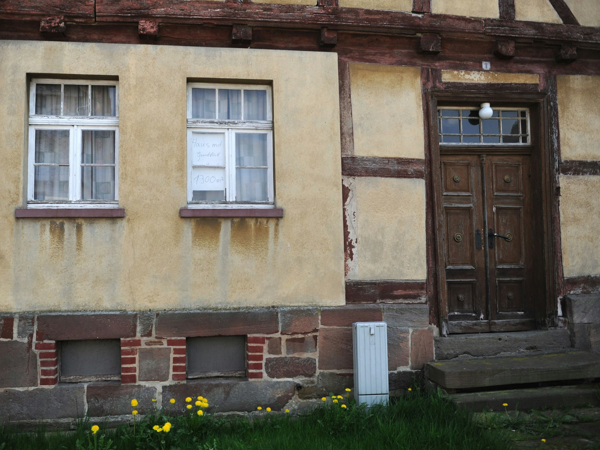 Das Paar hatte sich ein Haus auf dem Land gekauft, doch mit dem Fund hatten sie wohl nicht gerechnet. Unser Foto zeigt ein anderes Haus, das zum Verkauf steht.