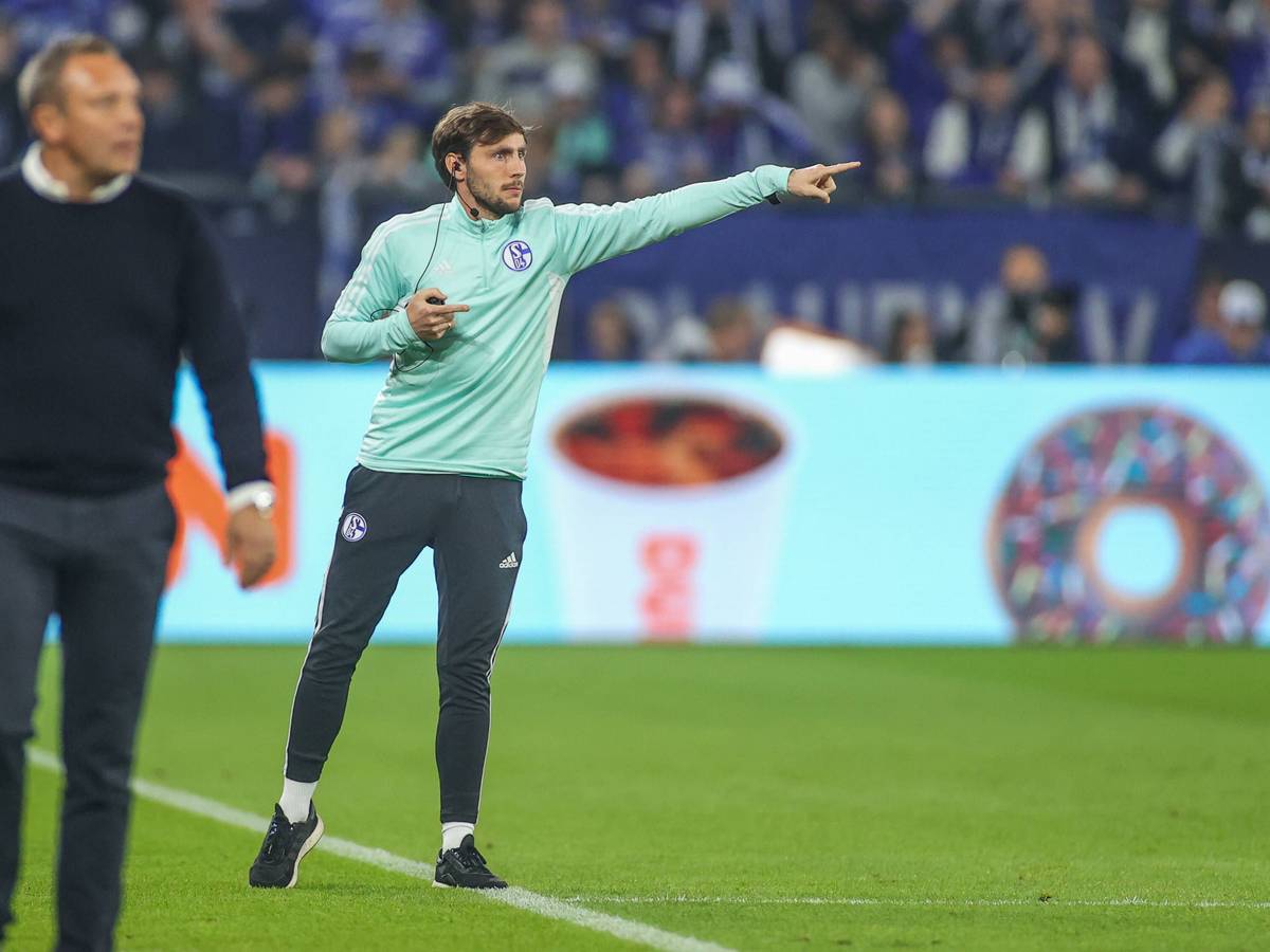 Co-Trainer Matthias Kreutzer FC Schalke 04