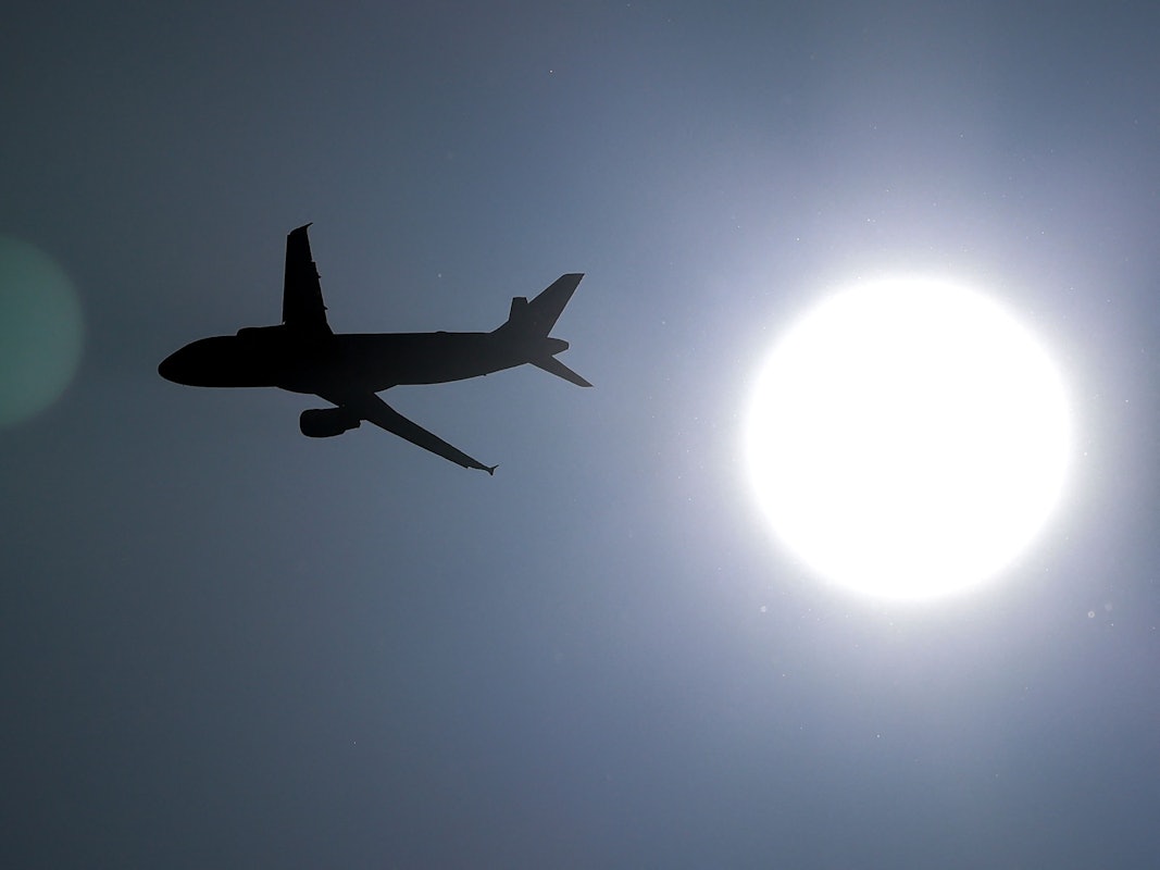 den Flughafen Paris-Orly.