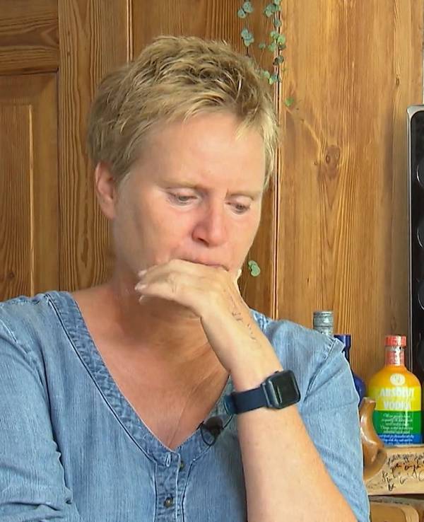 Tag fünf bei „Das perfekte Dinner“ in Flensburg: Petra engagiert sich als Pflegerin für Benachteiligte und wird vor der Kamera emotional.