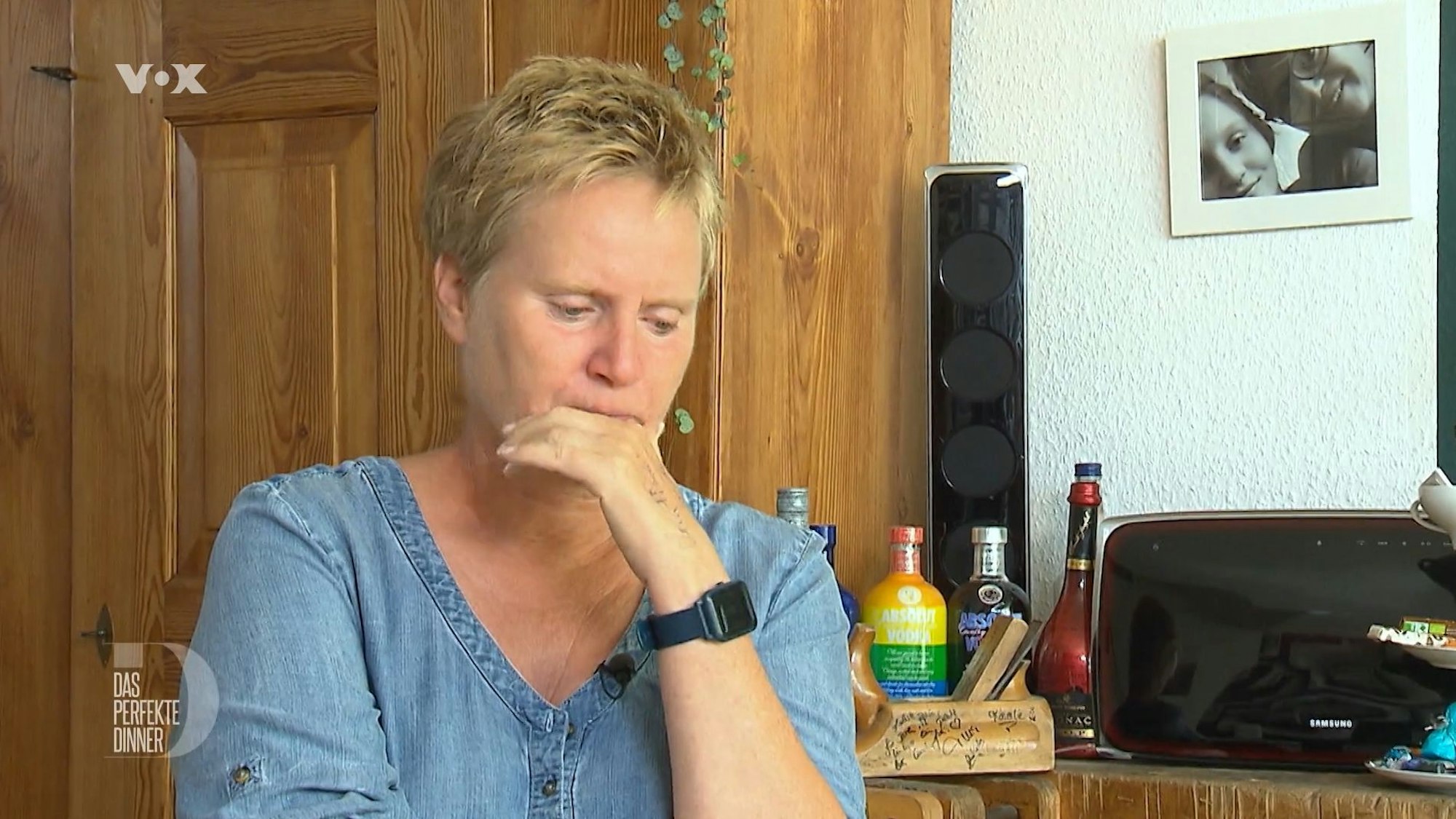 Tag fünf bei „Das perfekte Dinner“ in Flensburg: Petra engagiert sich als Pflegerin für Benachteiligte und wird vor der Kamera emotional.
