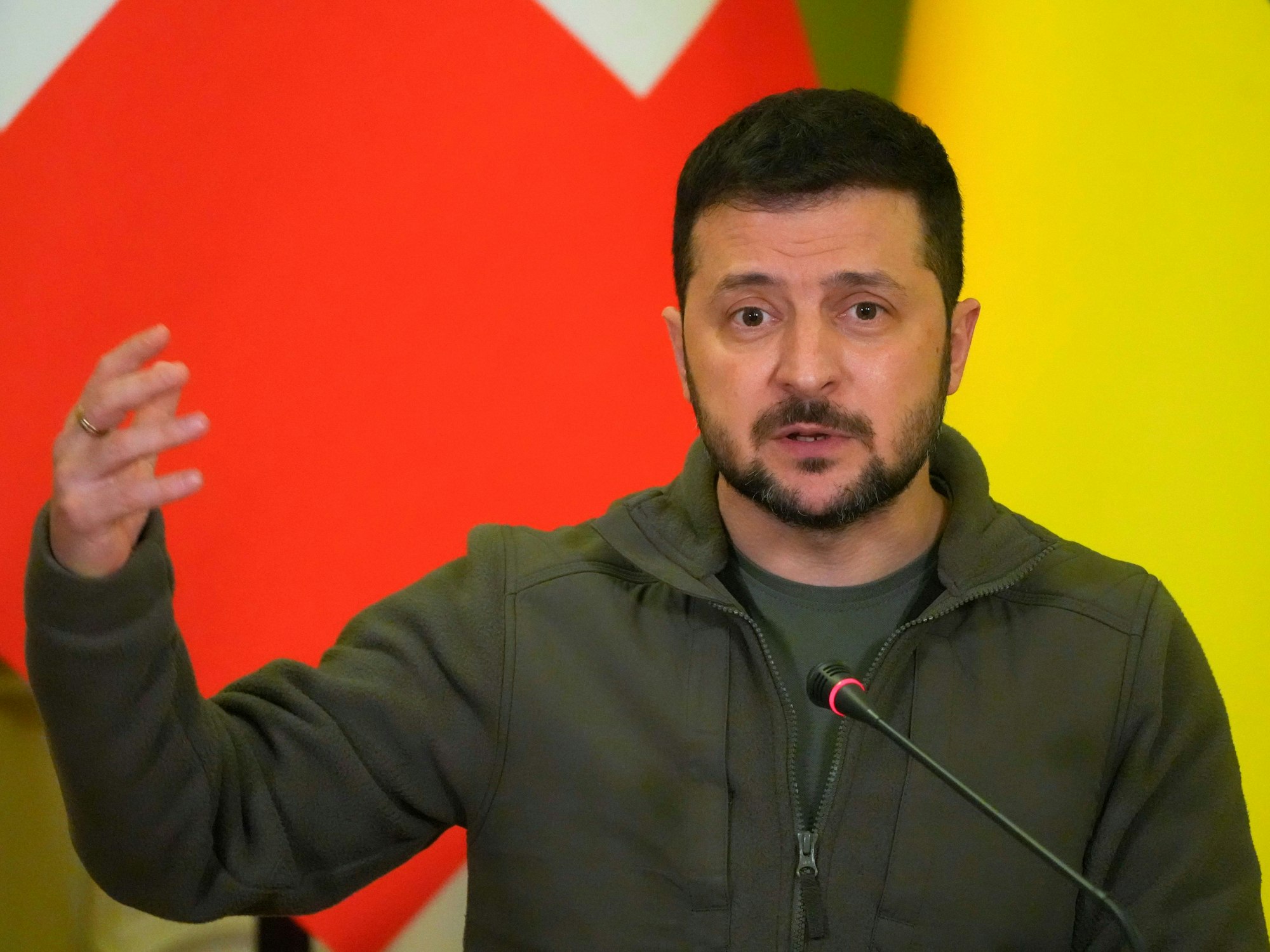 Wolodymyr Selenskyj, Präsident der Ukraine, spricht am 20. Oktober 2022 auf einer Pressekonferenz.