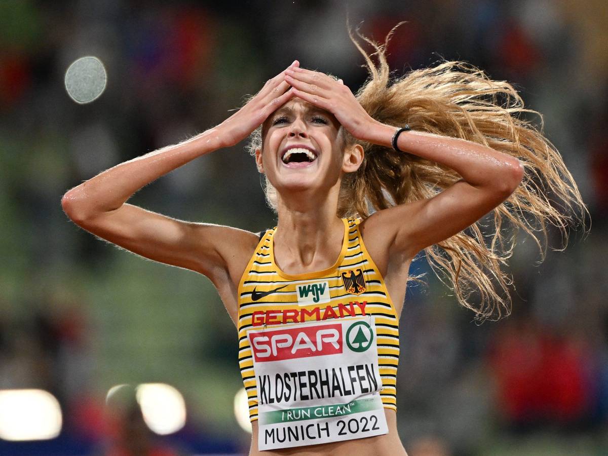Konstanze Klosterhalfen kann ihr Glück beim EM-Gold kaum fassen.