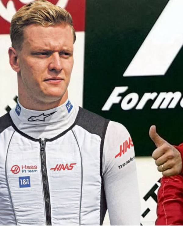 Schumis Freud, Micks Leid: Vater Michael bejubelte im Oktober 2004 in Suzuka seinen 13. Saisonsieg, Sohn Mick war nach seinem achten Punktlos-Rennen in Austin enttäuscht. Fotos: imago