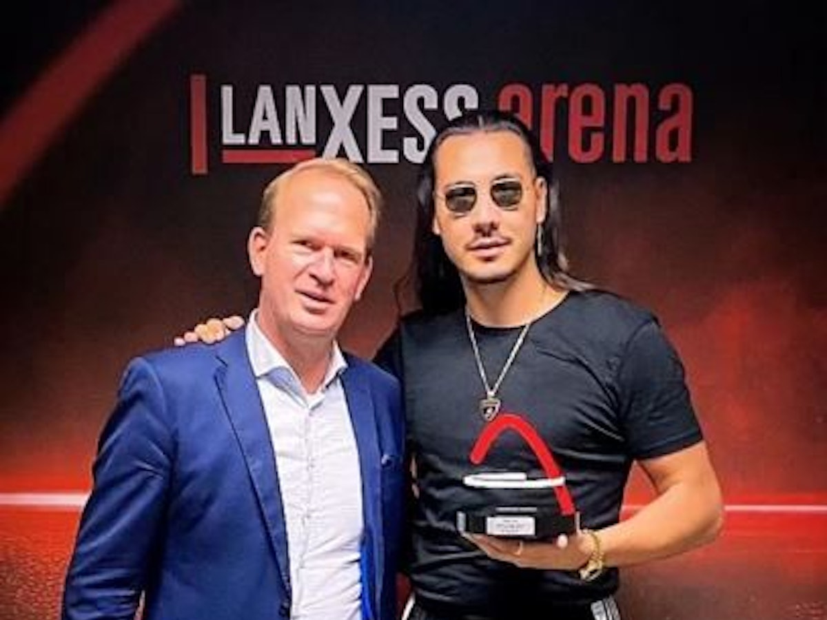 Stefan Löcher mit Apache 207.