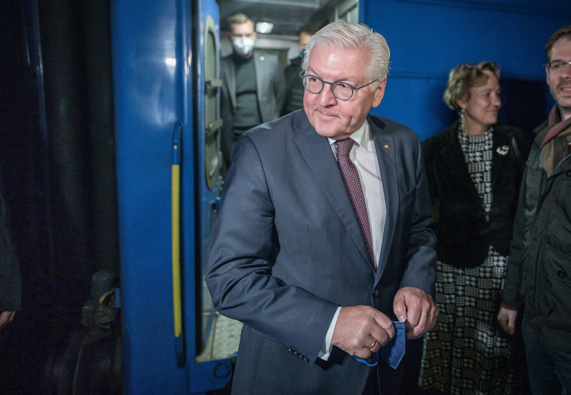 Bundespräsident Frank-Walter Steinmeier kommt am 25. Oktober 2022 mit dem Zug von Przemysl in Kiew an.