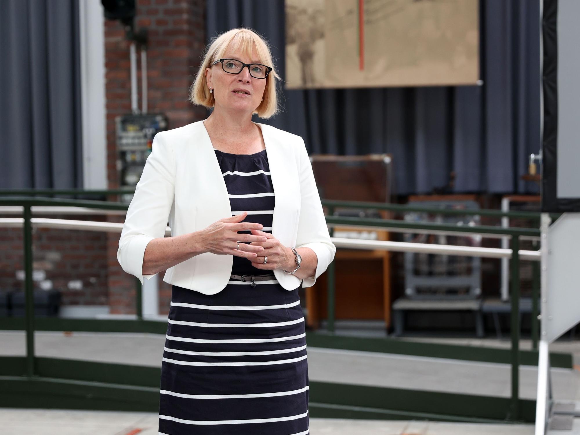 Stefanie Haaks spricht.
