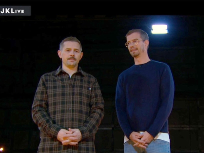 Joko (r) und Klaas treten in ihrer Show bei ProSieben auf.