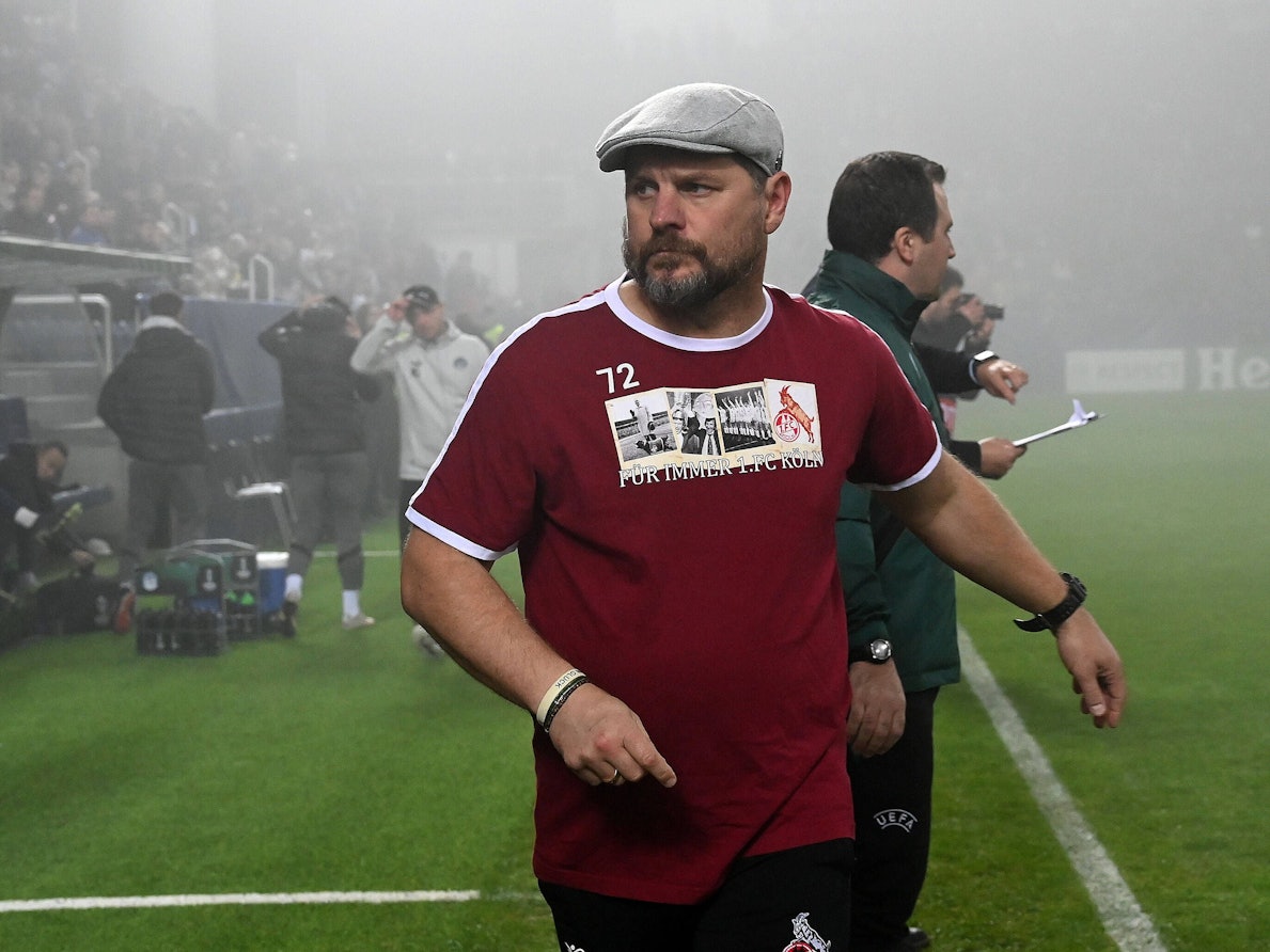 Steffen Baumgart am Donnerstagabend (27. Oktober 2022) beim abgebrochenen Conference-League-Spiel des 1. FC Slovacko gegen den 1. FC Köln