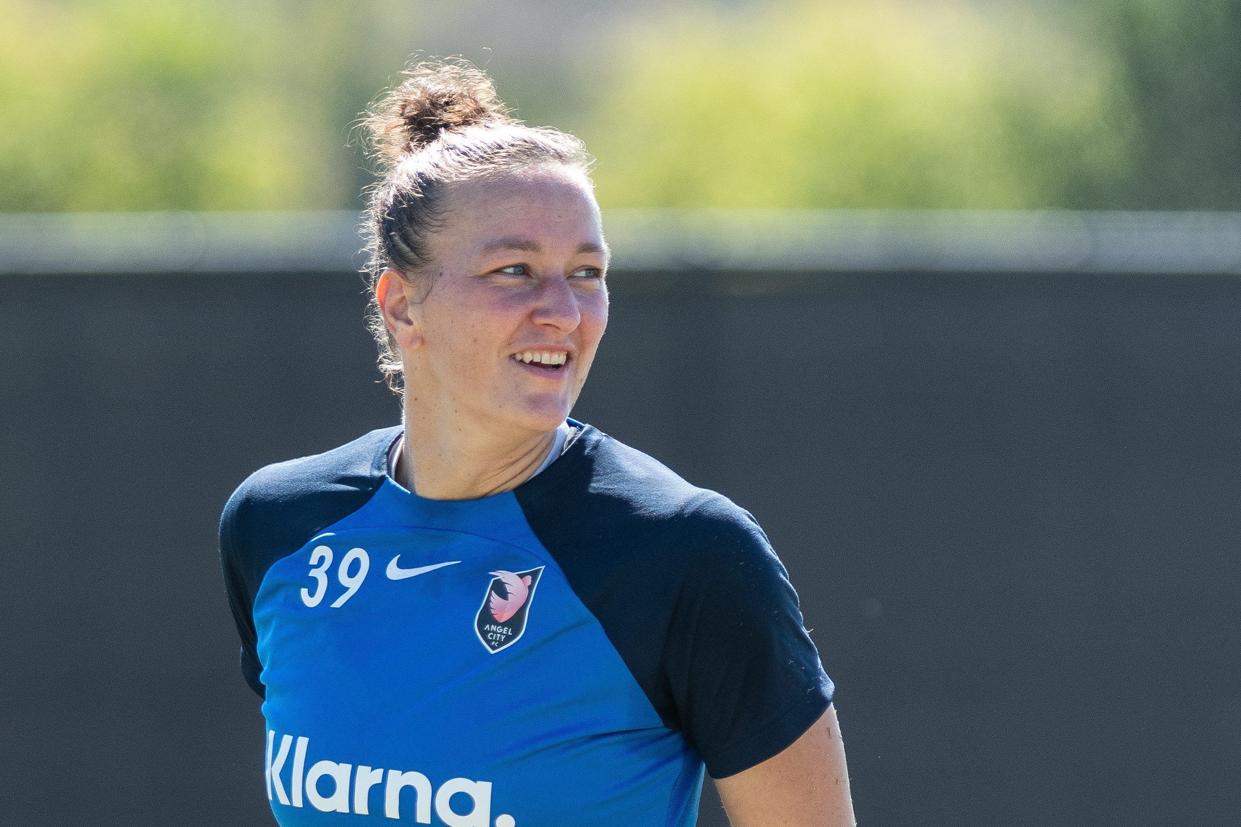 Die deutsche Fußball-Nationalspielerin Almuth Schult trainiert bei ihrem Club Angel City FC, der in der National Women·s Soccer League (NWSL) spielt.