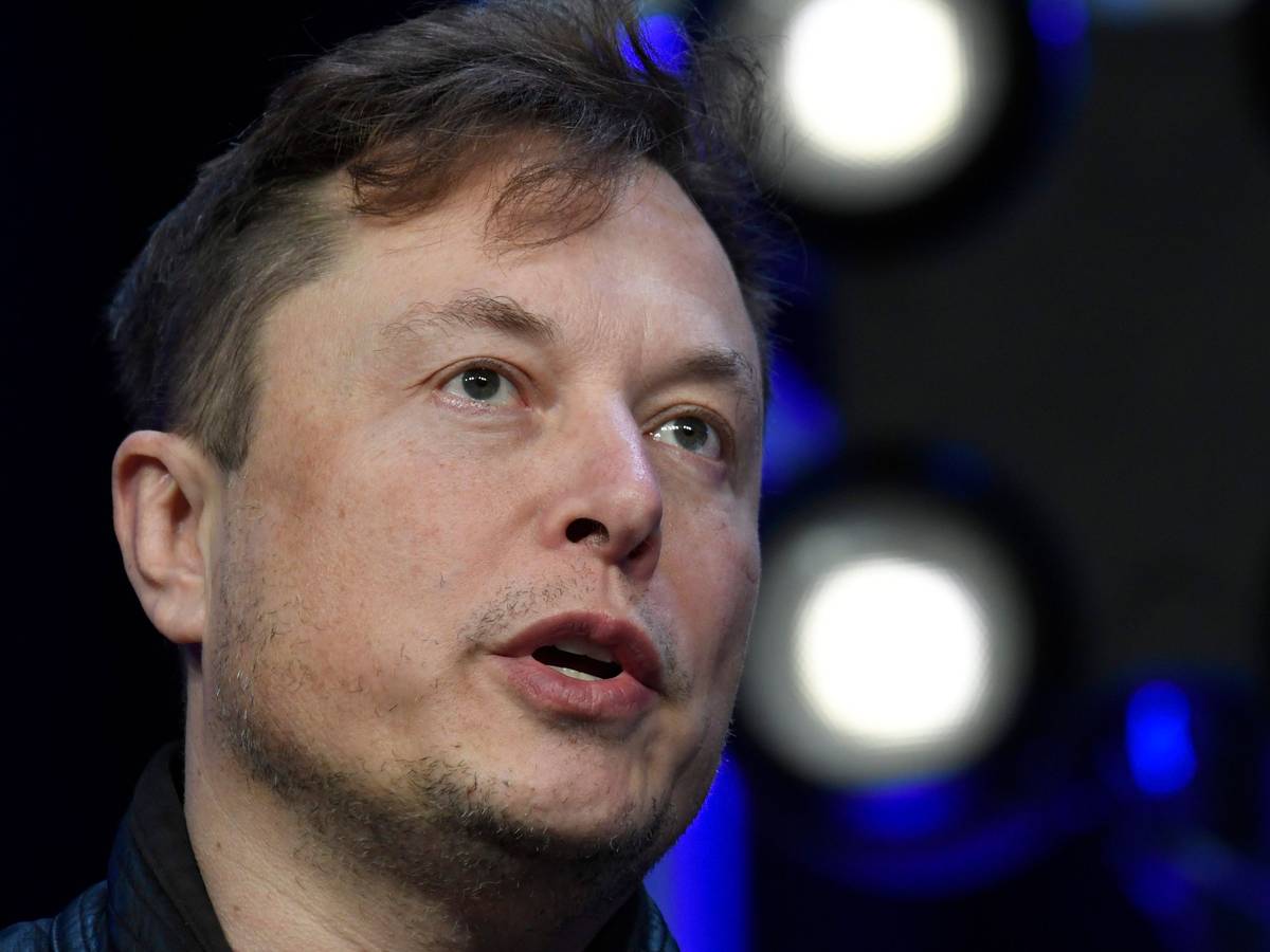 ARCHIV - 09.03.2020, USA, Washington: Elon Musk, CEO von Tesla und SpaceX, spricht auf der SATELLITE-Konferenz und -Ausstellung in Washington. Foto: Susan Walsh/AP/dpa +++ dpa-Bildfunk +++