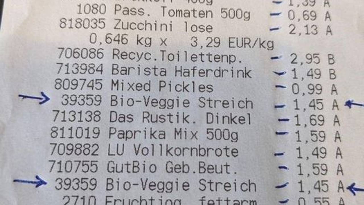 Die Kundin präsentierte ihren Kassenzettel nach einem Einkauf bei Aldi und machte auf Preisunterschiede zur Website aufmerksam.