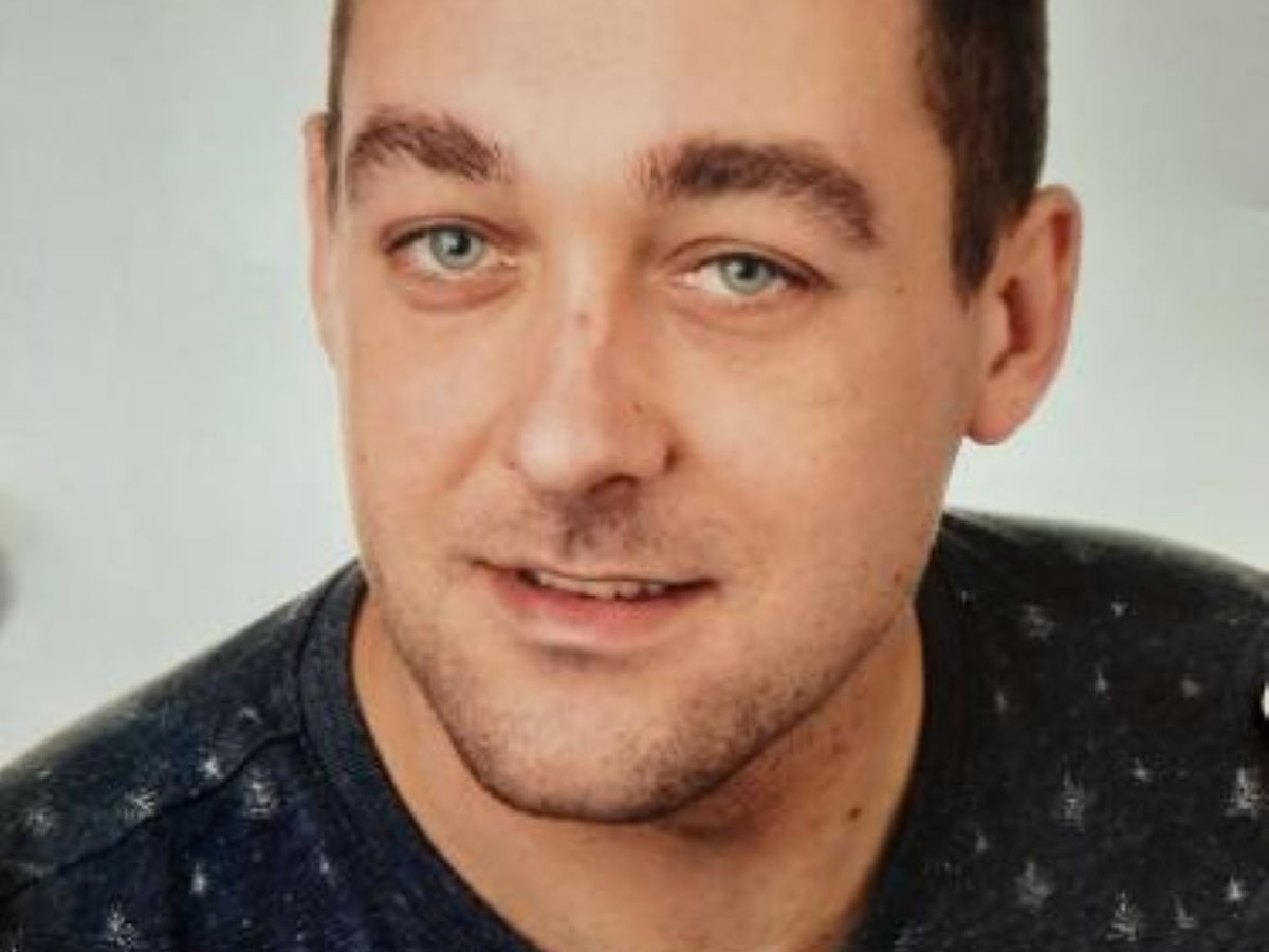 Ein Porträt von Dawid Jakub Walczak, der gebürtige Pole galt seit Mai 2020 als vermisst.