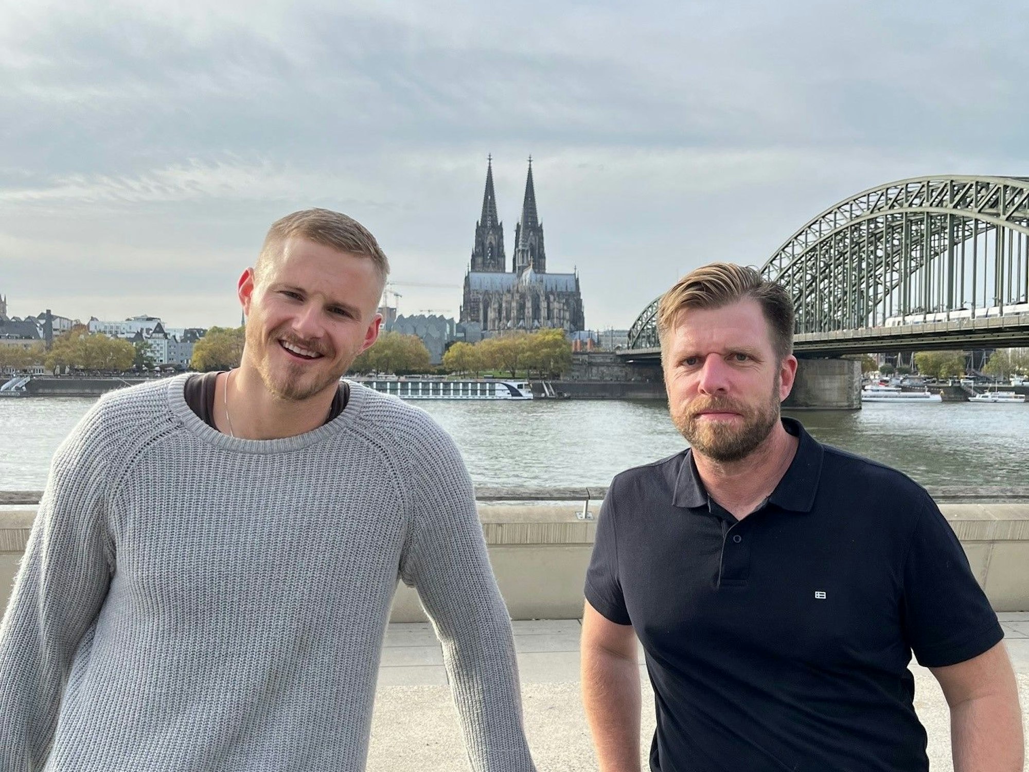 Alexander Ludwig (Vikings) mit Alexander Haubrichs in Köln.