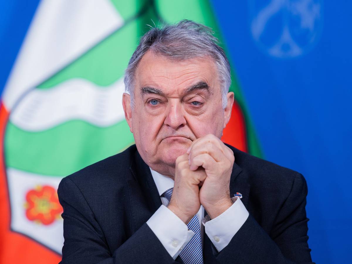 Innenminister Reul (hier am 11. Oktober 2022) hat vor Halloween an die Bürgerinnen und Bürger appelliert.