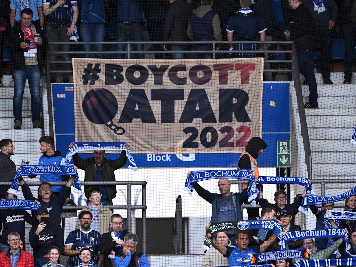 Ein Banner mit der eindeutigen Botschaft: „Boycott Qatar 2022“.