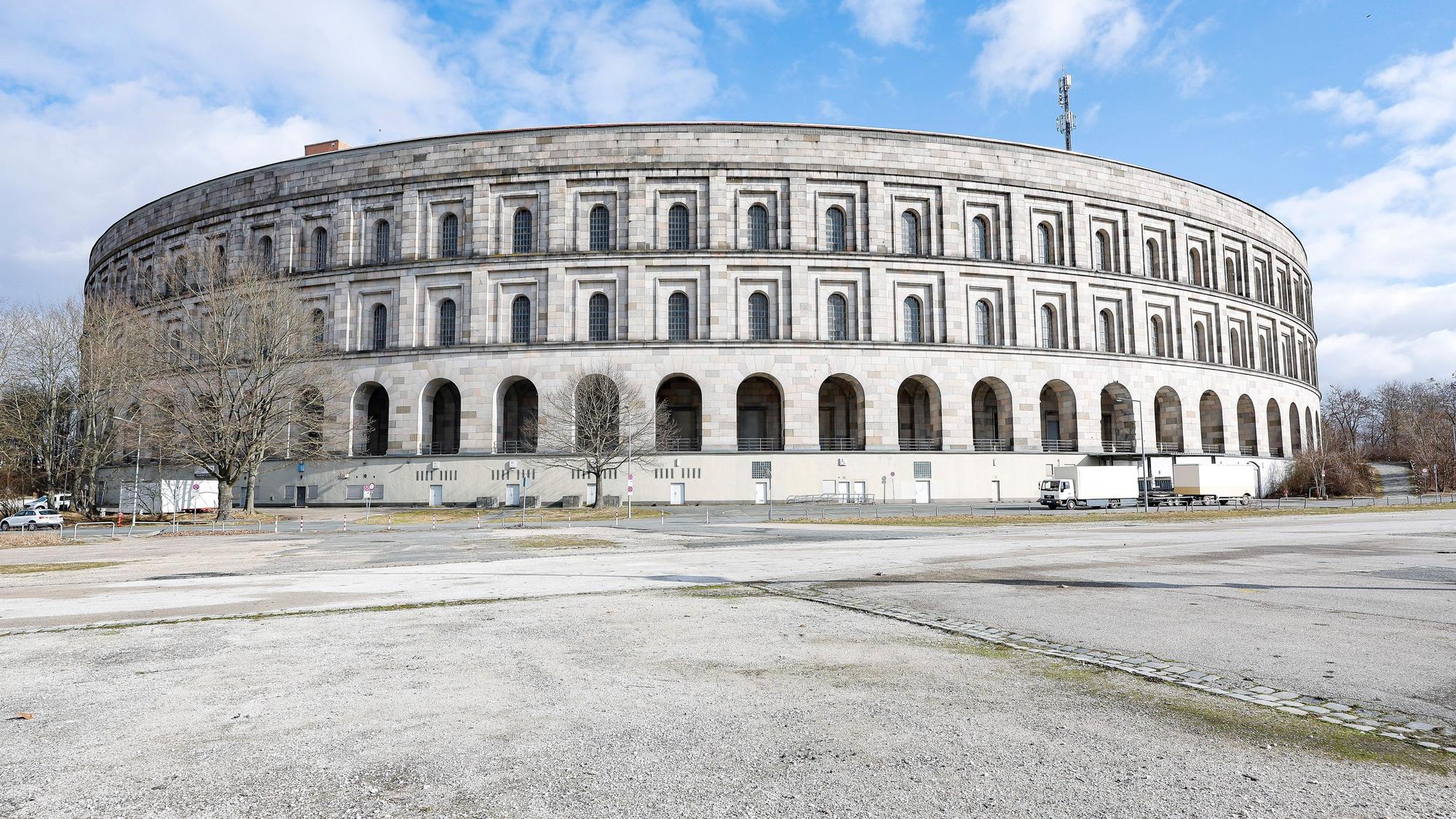 Eine historische Sehenswürdigkeit aus der NS-Zeit: die ehemalige Kongresshalle.