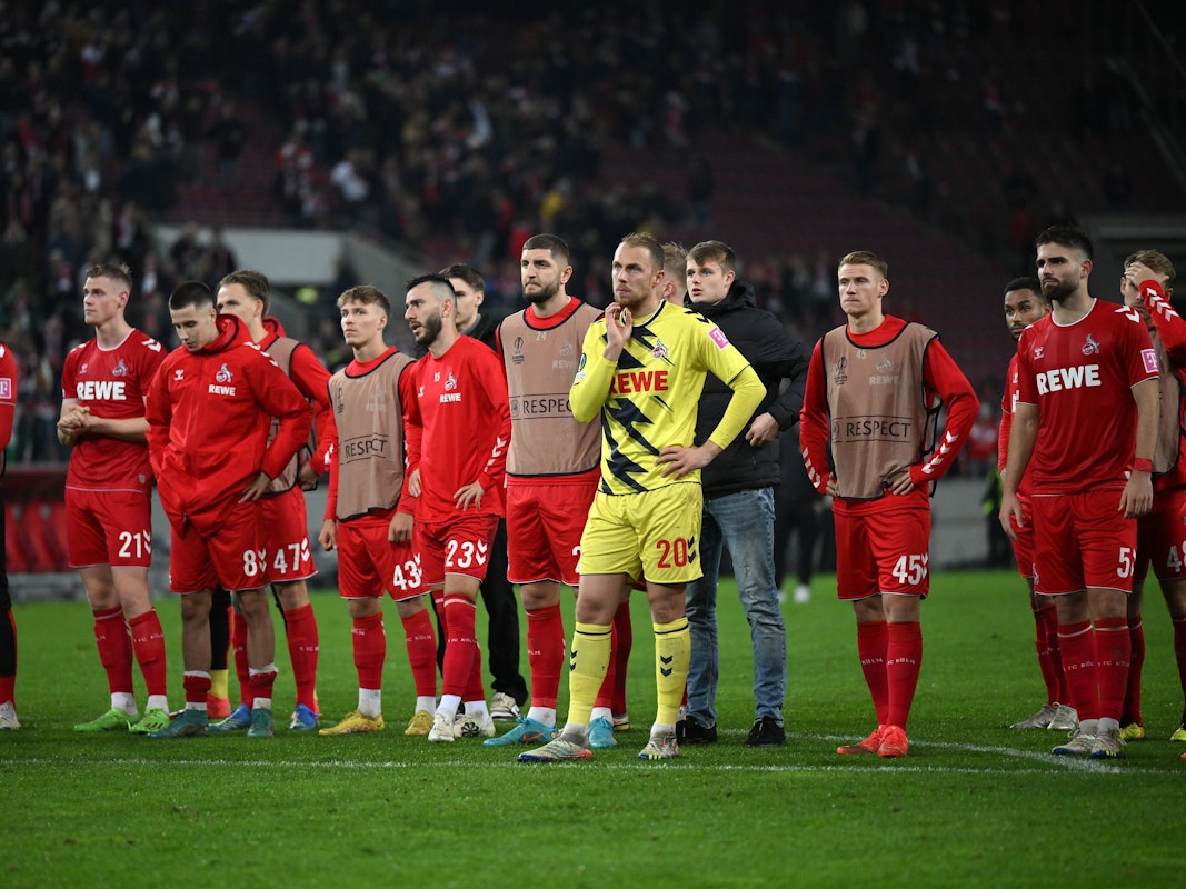 Eine enttäuschte Kölner Mannschaft