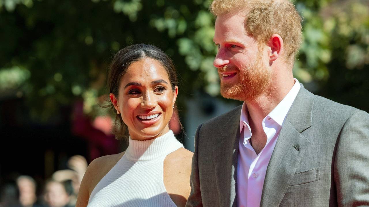Der britische Prinz Harry und seine Frau Meghan in Düsseldorf.