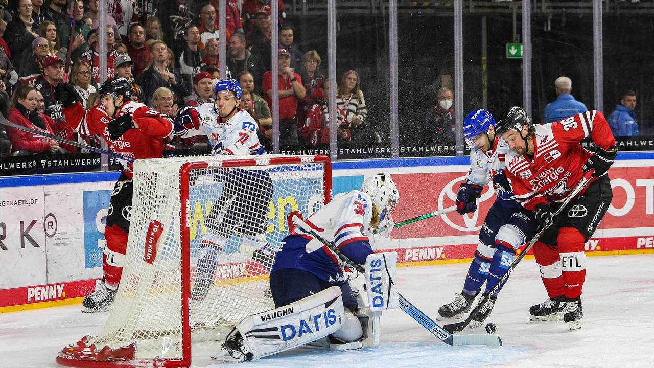 Lanxess Arena in Köln v.l.n.r.: Louis-Marc Aubry, Borna Rendulic, Arno Tiefensee, Arkadiusz Dziambor und Andreas Thuresson.