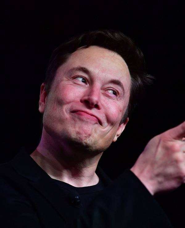 Elon Musk hat nach der Übernahme von Twitter Werbekunden gedroht. Das Foto zeigt den Tech-Milliardär bei einer Tesla-Präsentation in Kalifornien im März 2019.