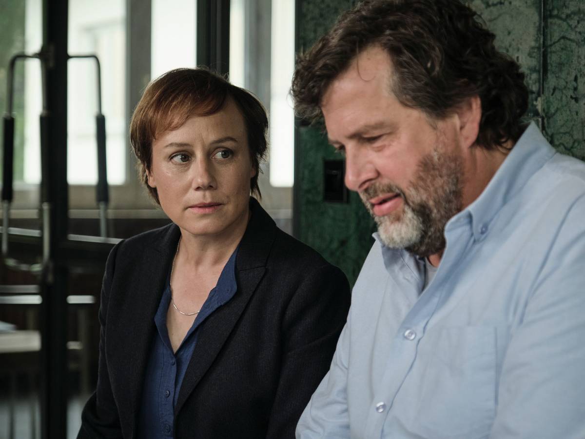 Friedemann Berg (Hans-Jochen Wagner) und Franziska Tobler (Eva Löbau) ermitteln im Schwarzwald-„Tatort“.