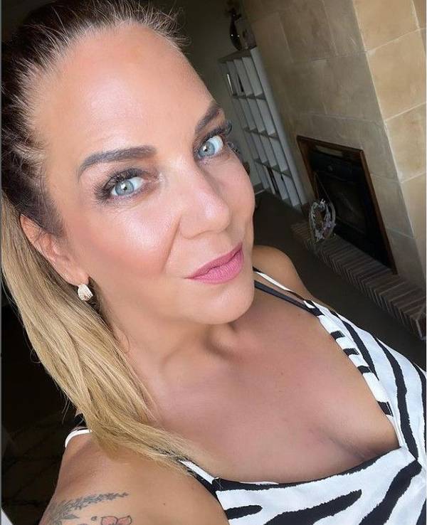 Auswanderin Danni Büchner, hier auf einem Instagram-Selfie vom 29. Juli, heizte ihren Fans auf Instagram ein.