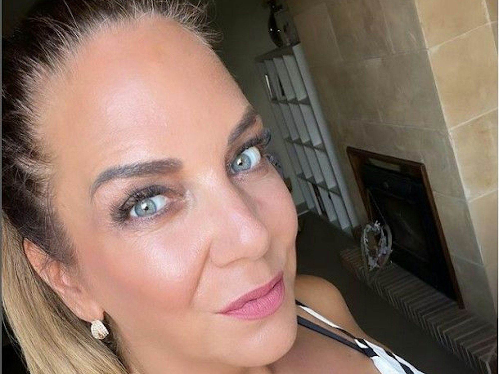 Auswanderin Danni Büchner, hier auf einem Instagram-Selfie vom 29. Juli, heizte ihren Fans auf Instagram ein.