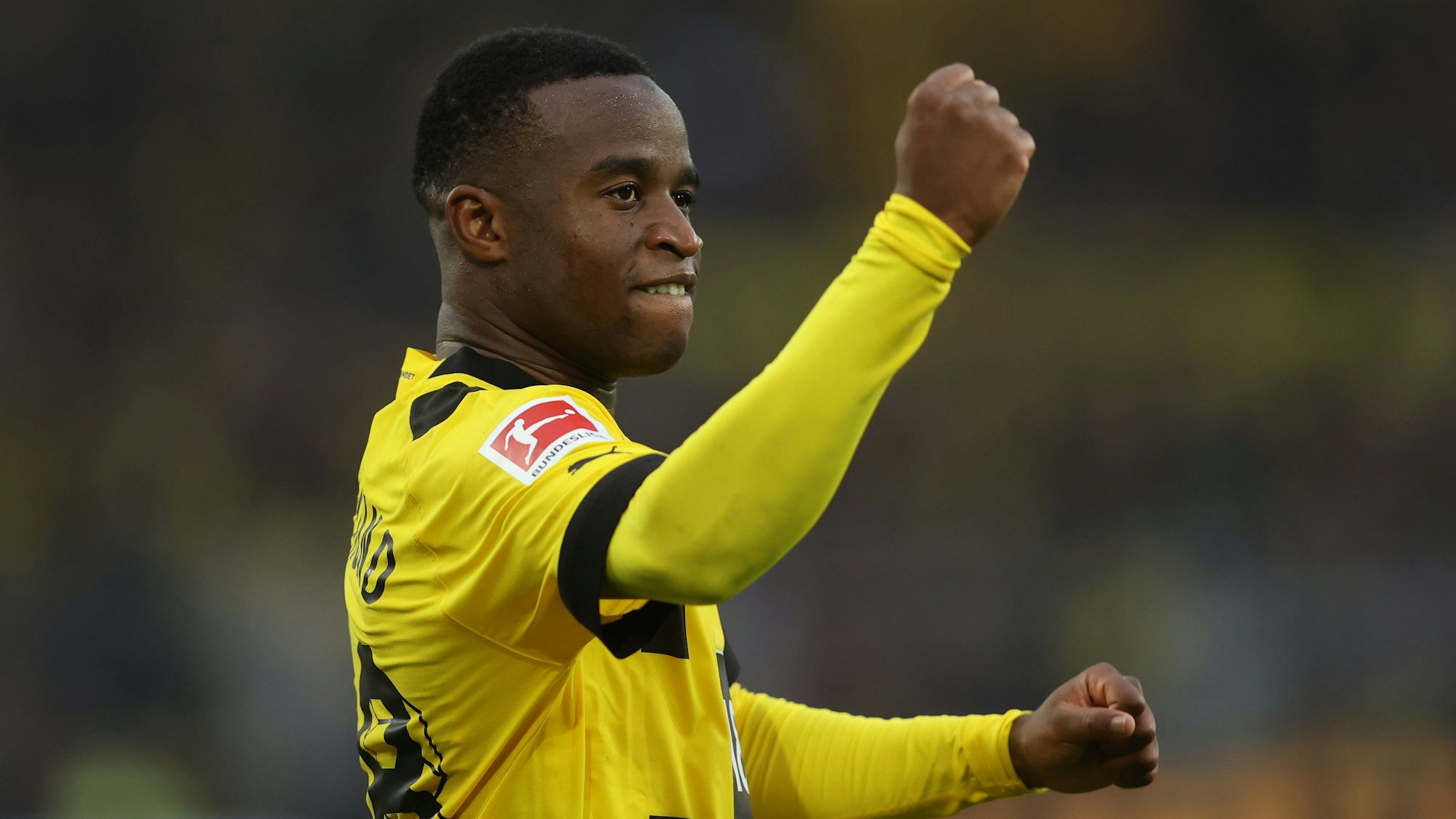 Youssoufa Moukoko bejubelt sein Tor gegen den VfL Bochum.