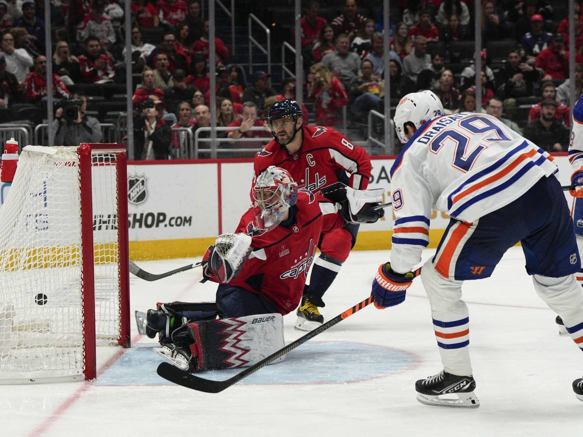 Leon Draisaitl erzielt einen Treffer in der NHL.