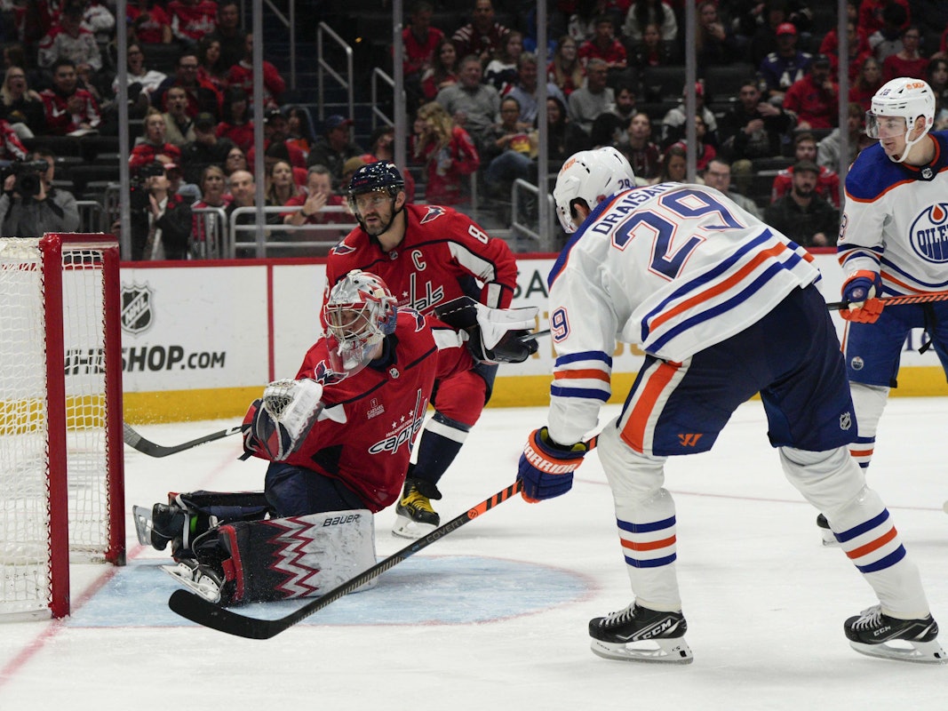 Leon Draisaitl erzielt einen Treffer in der NHL.