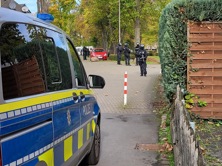 Polizeieinsatz in Siegburg wegen eines Amokalarms.